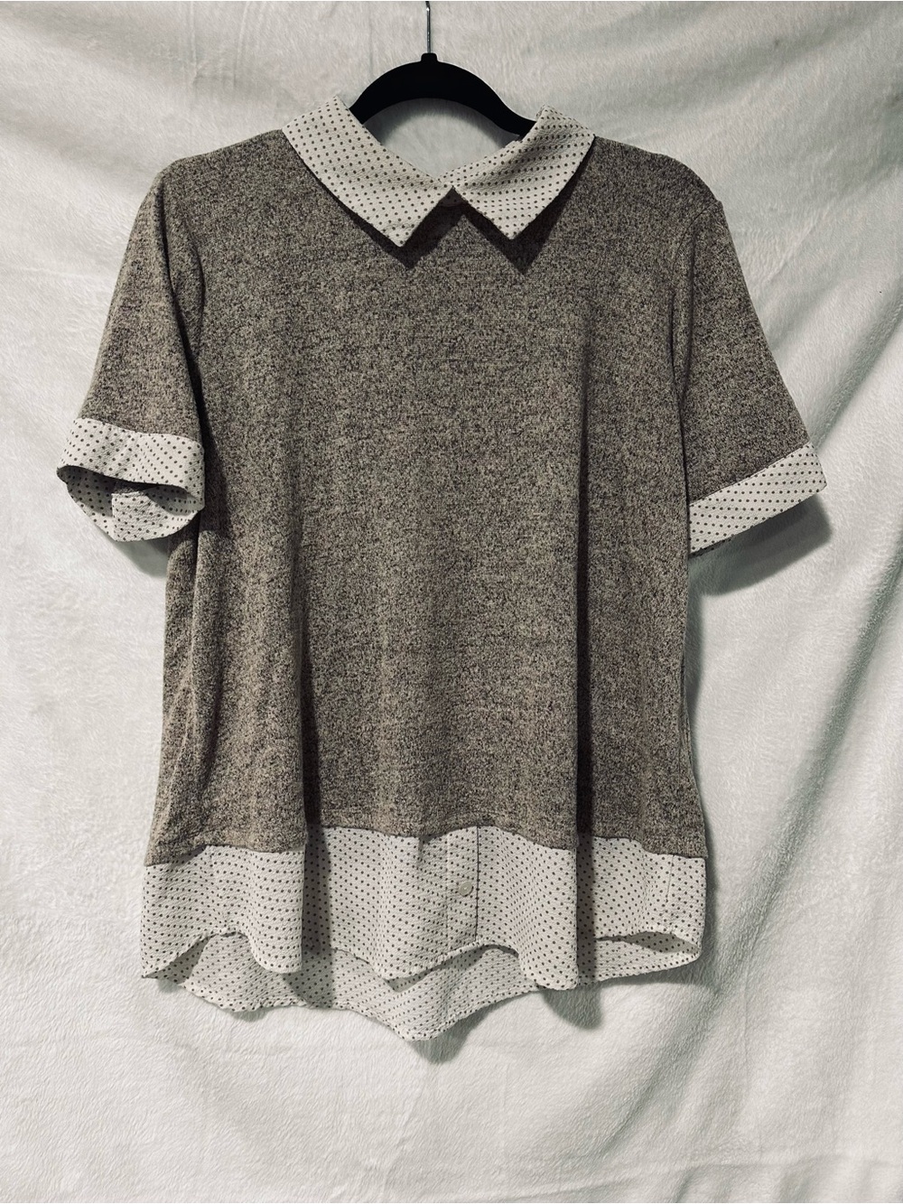 Misia dusty brown Knit blouse with White Polka-Dot Collar and Hem overlay